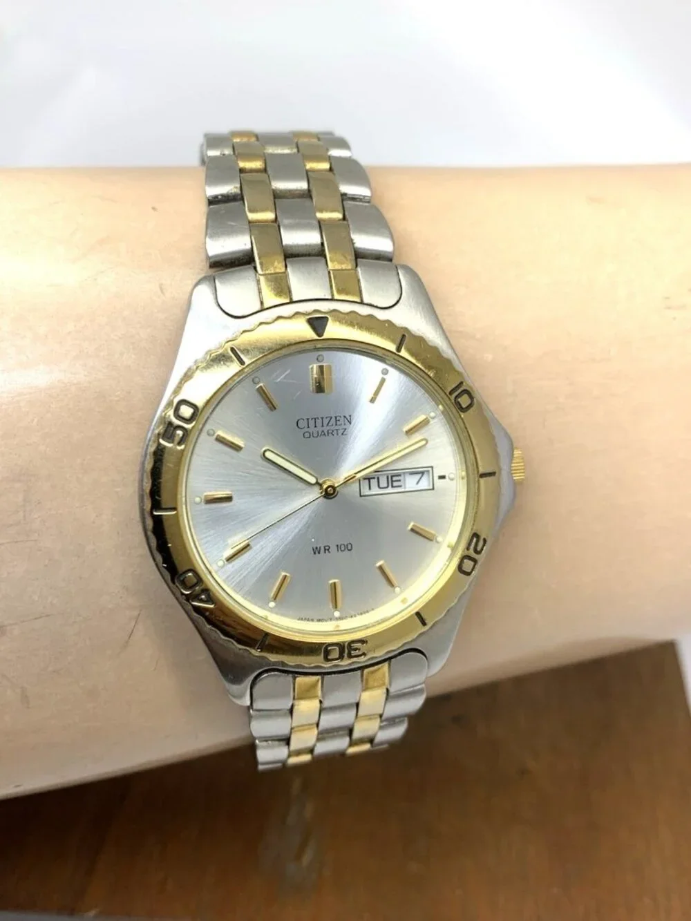 Citizen men watch